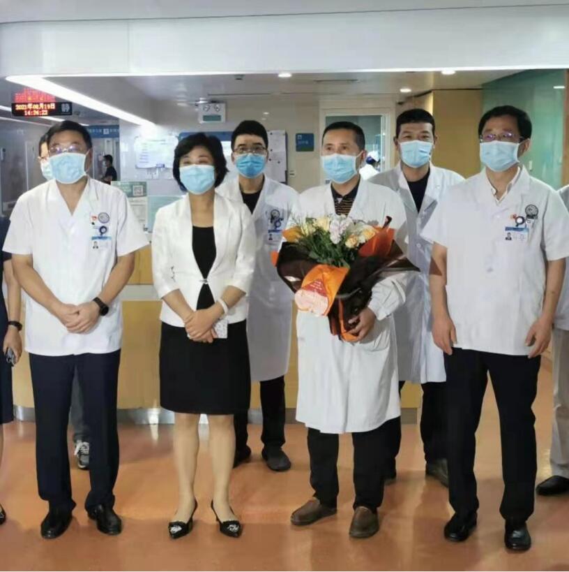 副市长李燕到新城分院看望慰问医务工作者